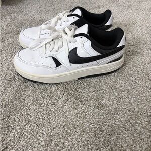 Nike Black and White Athletic Shoes